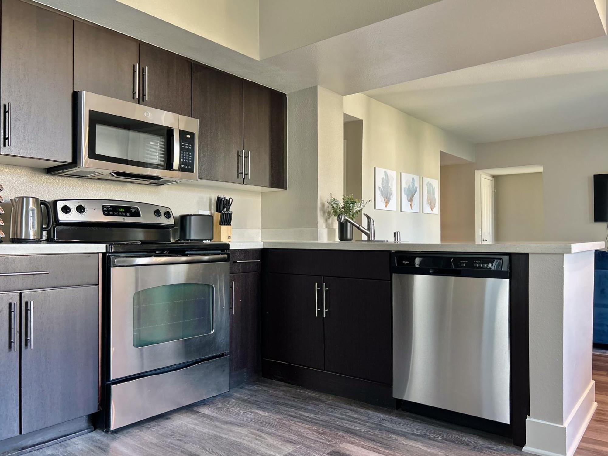 Apartamento 2bd 2ba Santa Monica With Relaxing Pool View