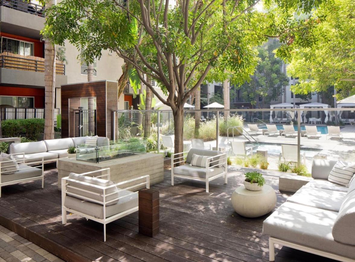 Apartamento 2bd 2ba Santa Monica With Relaxing Pool View *